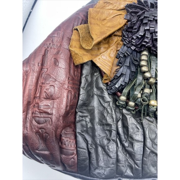 Vintage Hala Embossed Leather Bag - Picture 3 of 12